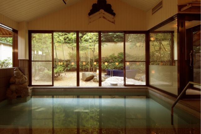 湯のやど楽山の大浴場