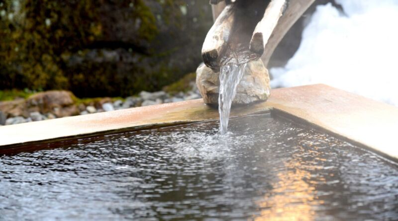 源泉が出ている様子
